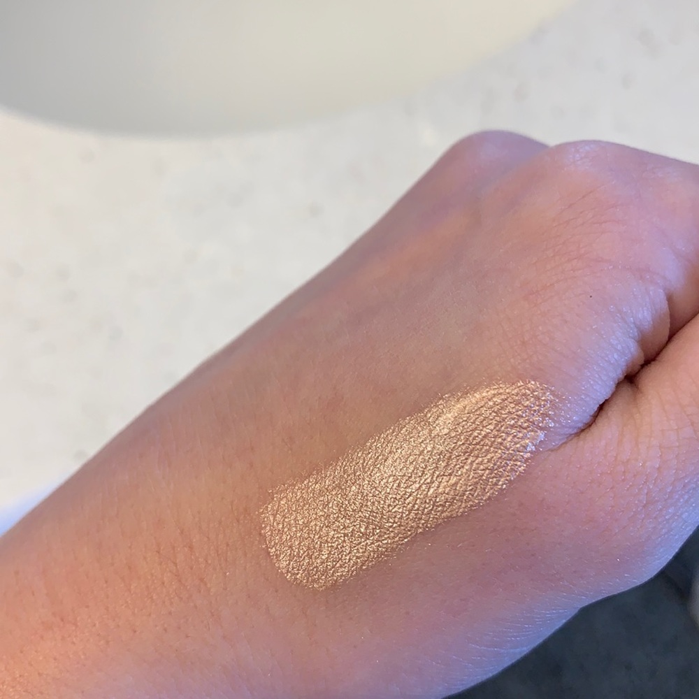 Liquid Highlighter - Picture 2 of 2
